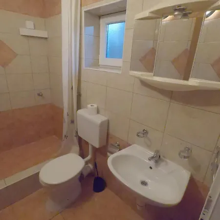 Apartman With Parking Space - 6696