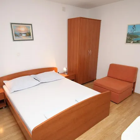 Apartman With Parking Space - 6696 *