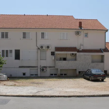 With Parking Space - 6696 ماكارسكا