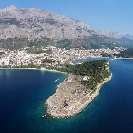 Apartament With A Parking Space - 6696 Makarska
