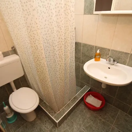 With Parking Space - 6696 شقة *